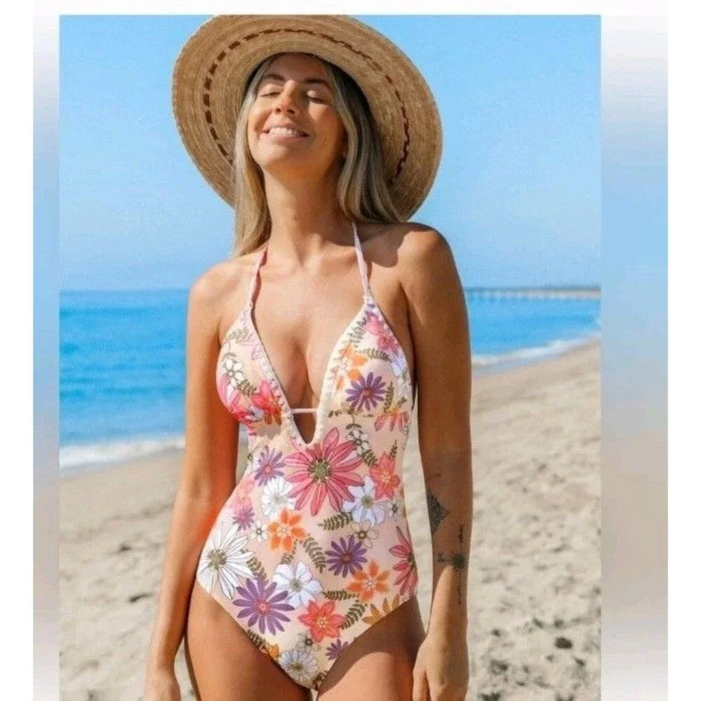 Cupshe Dahlia Daisy Halter One Piece Swimsuit Plunging Neckline M Retro Floral